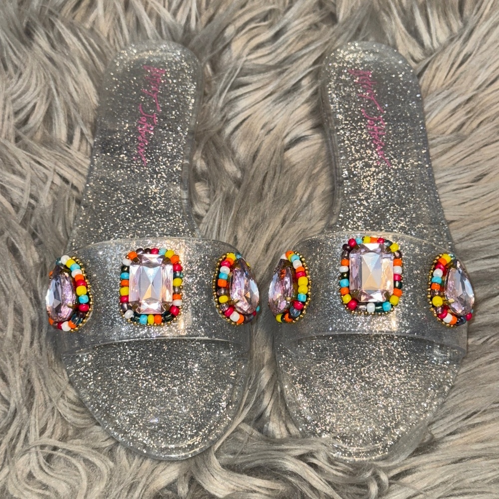 EUC Betsey Johnson Madilyn Rhinestone Slip On Jelly Sandals Clear Size 7 - Picture 2 of 5